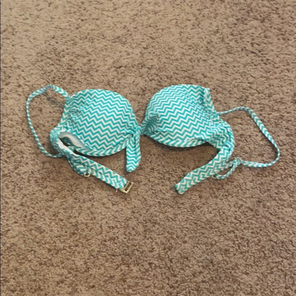 Xhilaration Bikini Top, Medium